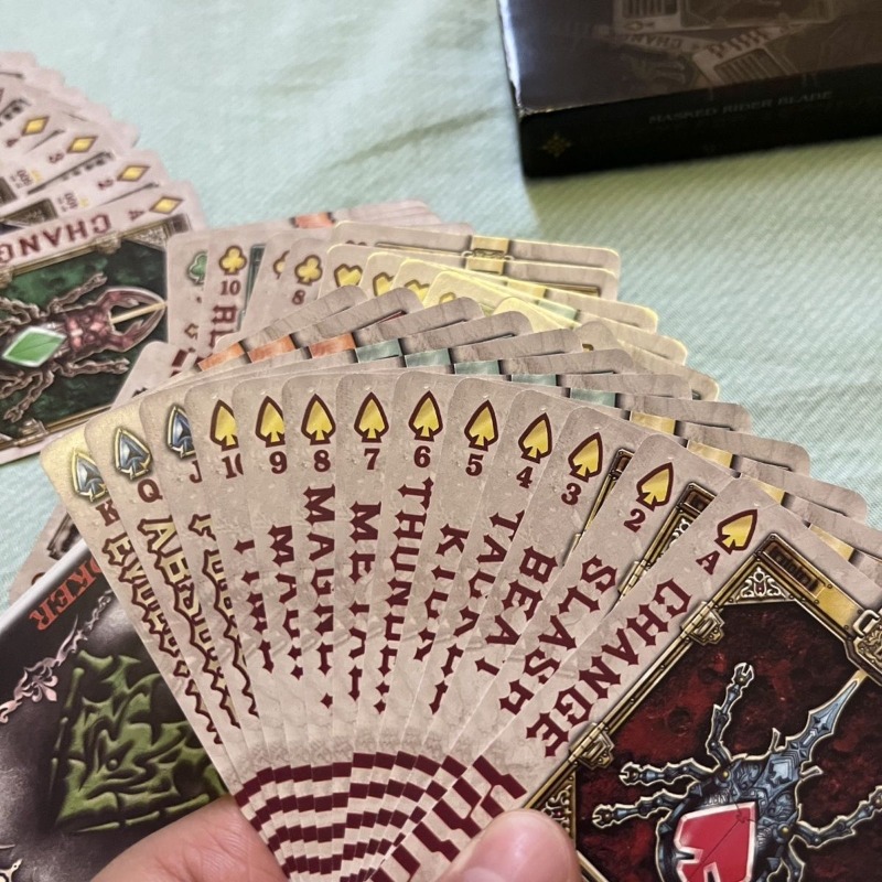 شخصيات بانداي كامين رايدر الرس - مراجعة Card Game Deck وسعره