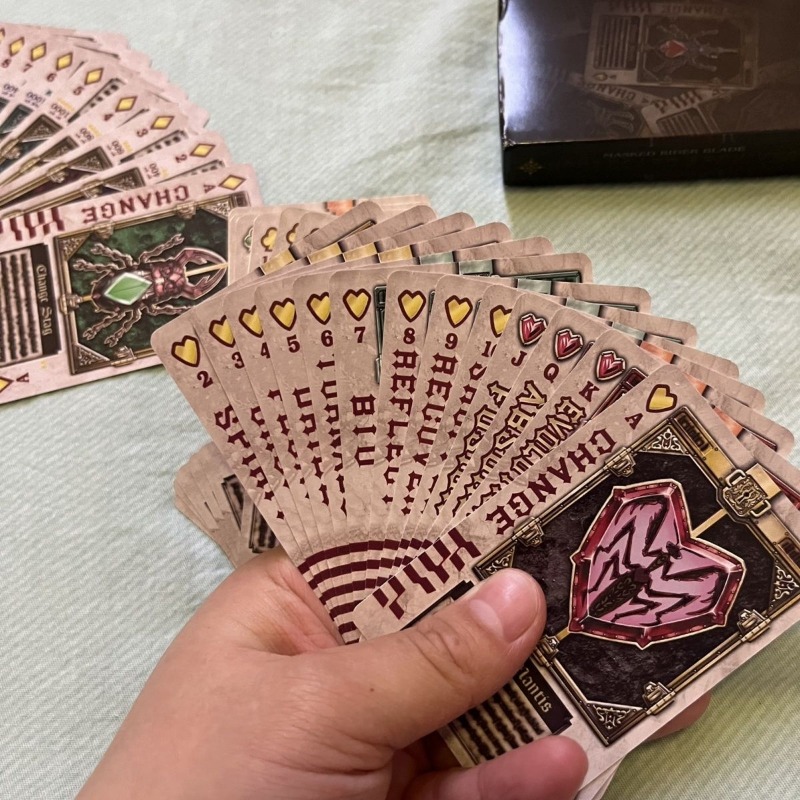 شخصيات بانداي كامين رايدر الرس - مراجعة Card Game Deck وسعره