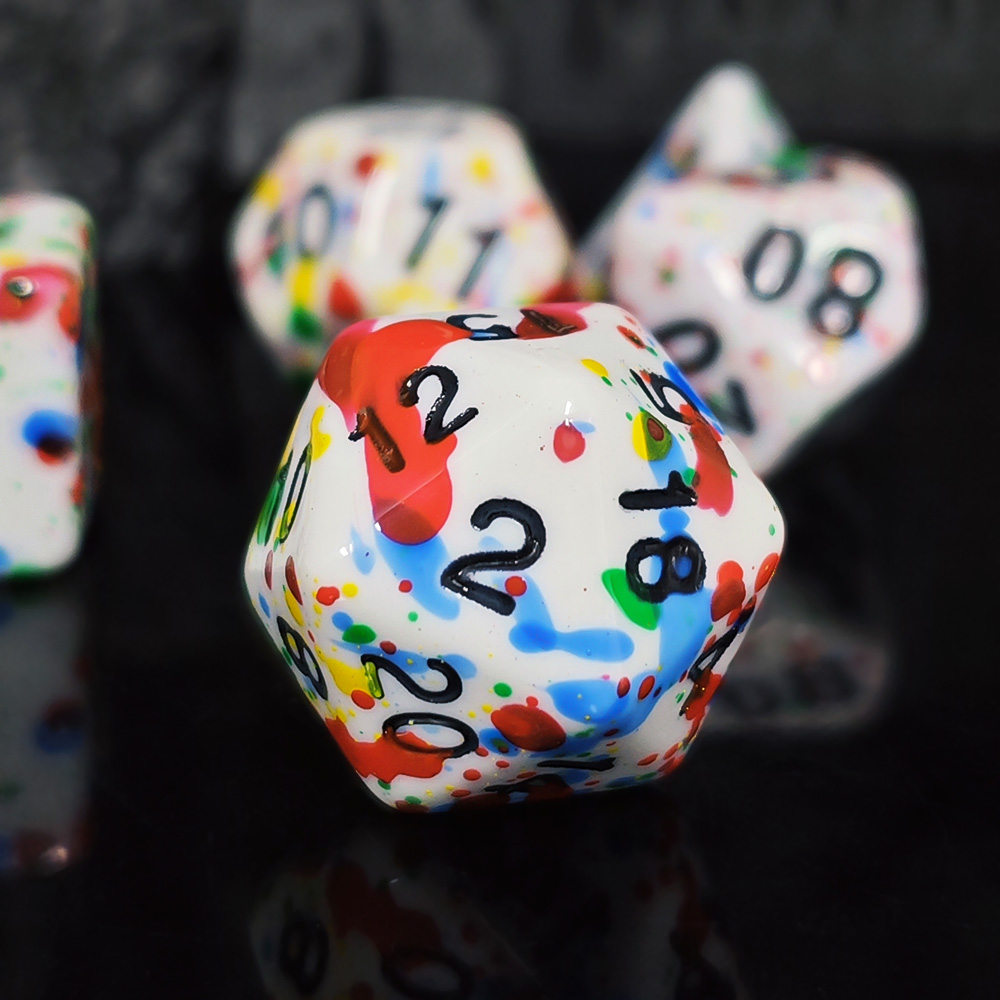 مجموعة نرد بتصميم رذاذ الطلاء  - مراجعة Dice Set Polyhedral وسعره